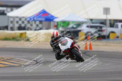 media/Jan-15-2023-SoCal Trackdays (Sun) [[c1237a034a]]/Turn 2 Set 2 (1155am)/